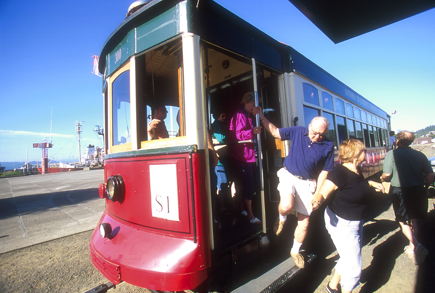 Astoria Trolley